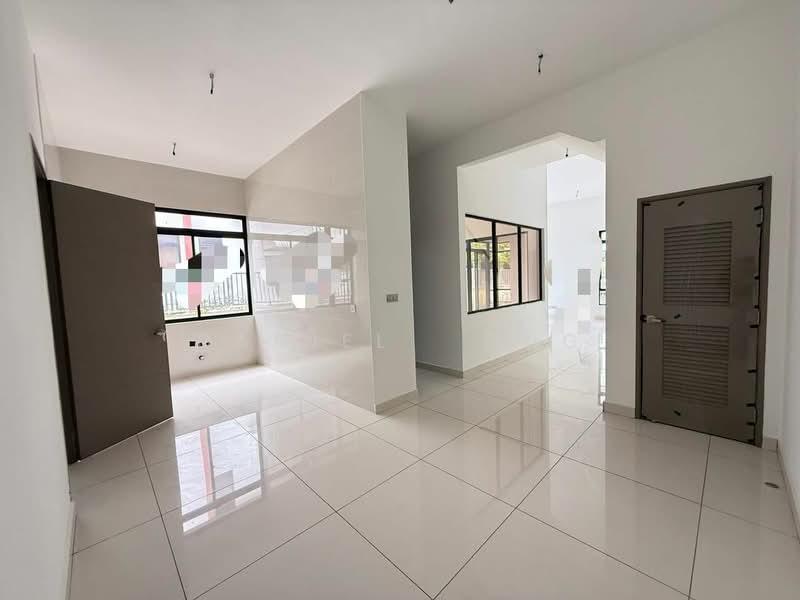 The Canal Garden South, Horizon Hills - 4