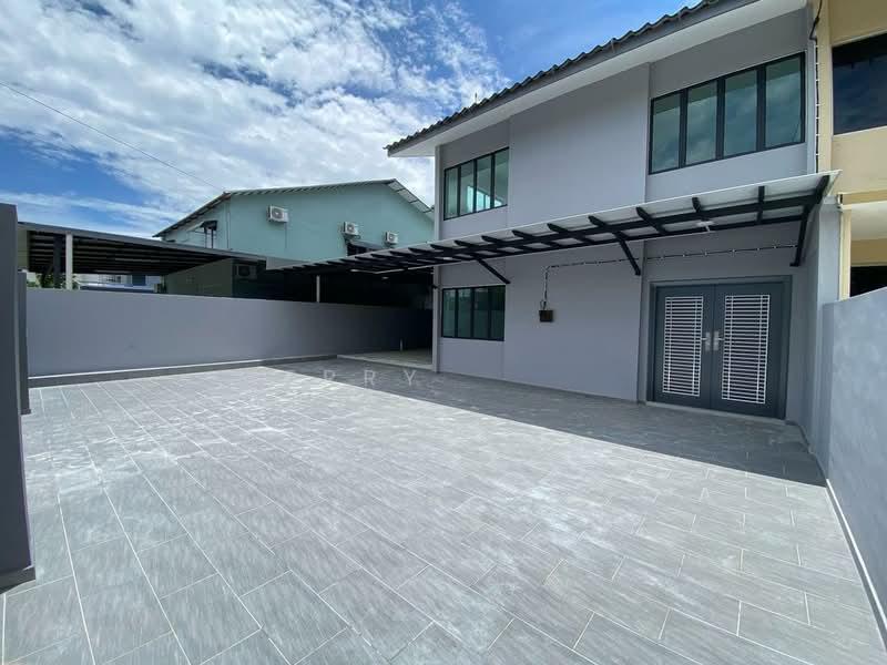 Taman Majidee Double Storey Semi D - 2