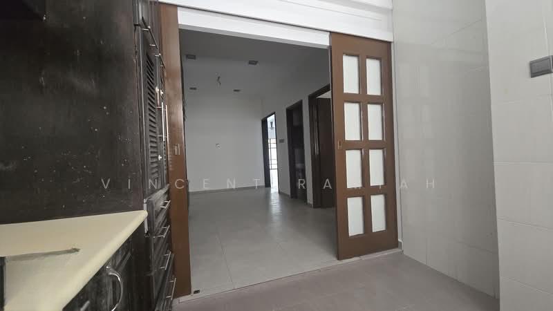 Bandar Kinrara symphony Bk 6E - 2