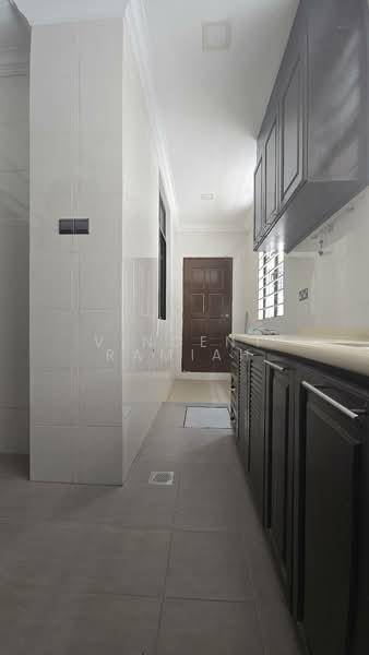 Bandar Kinrara symphony Bk 6E - 3