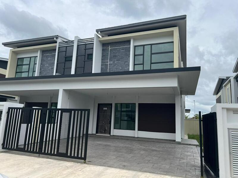 TAMAN IMPIAN EMAS (HONEYDALE RESIDENCE) - 1