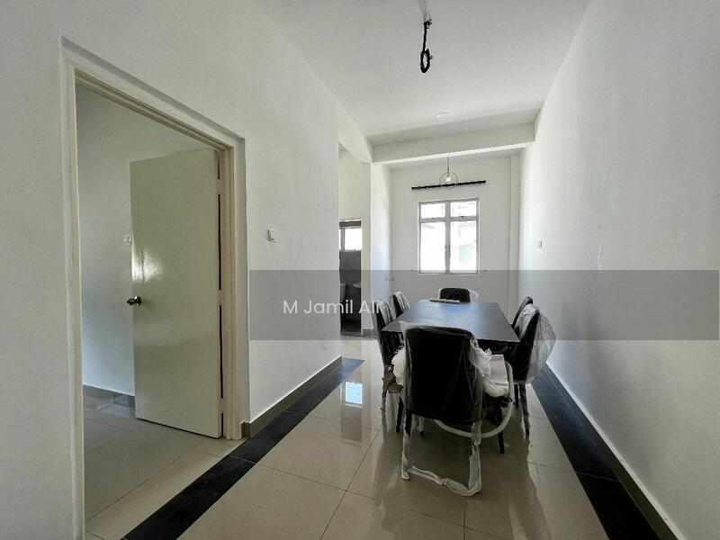 New Bungalow Batu Pahat - 2