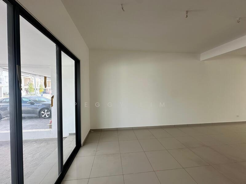 Double Storey Terrace @ Bandar Gamuda Cove, Banting - 4