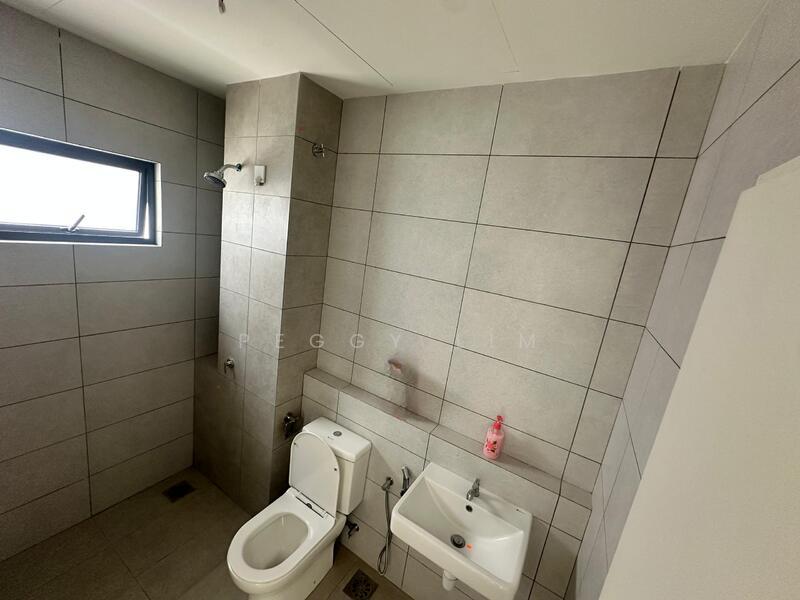 Double Storey Terrace @ Bandar Gamuda Cove, Banting - 5