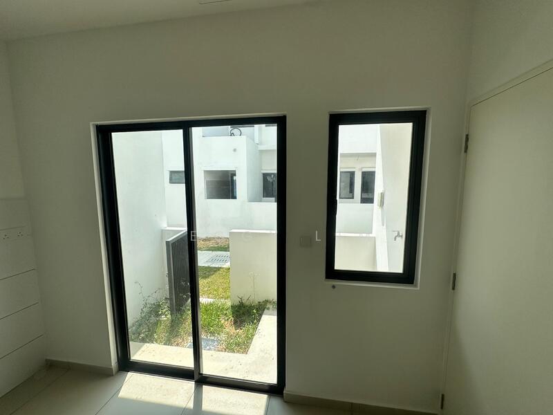 Double Storey Terrace @ Bandar Gamuda Cove, Banting - 2