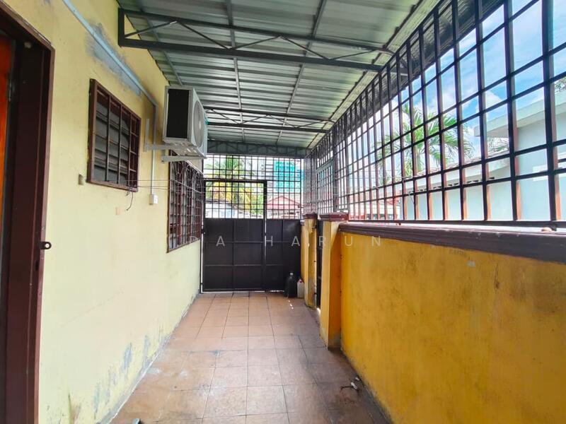 Taman Sri Intan - 5