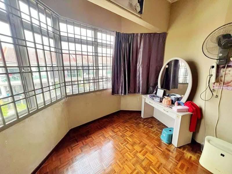Taman Flora Heights - 4
