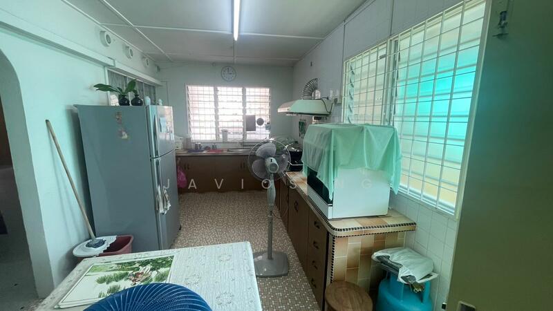 Single storey bungalow at Hillside - 5