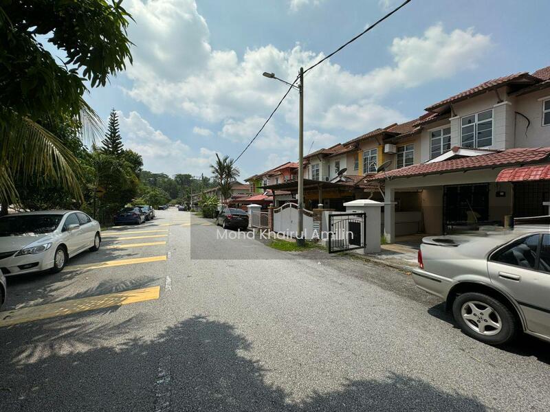 Taman Ixora Salak Tinggi - 2