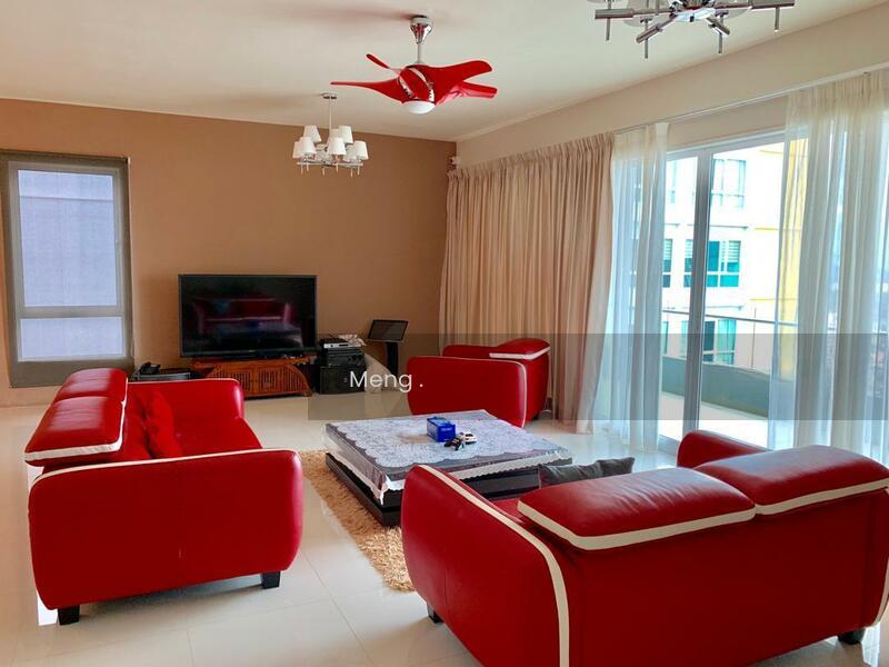 Central Park condominium - 3