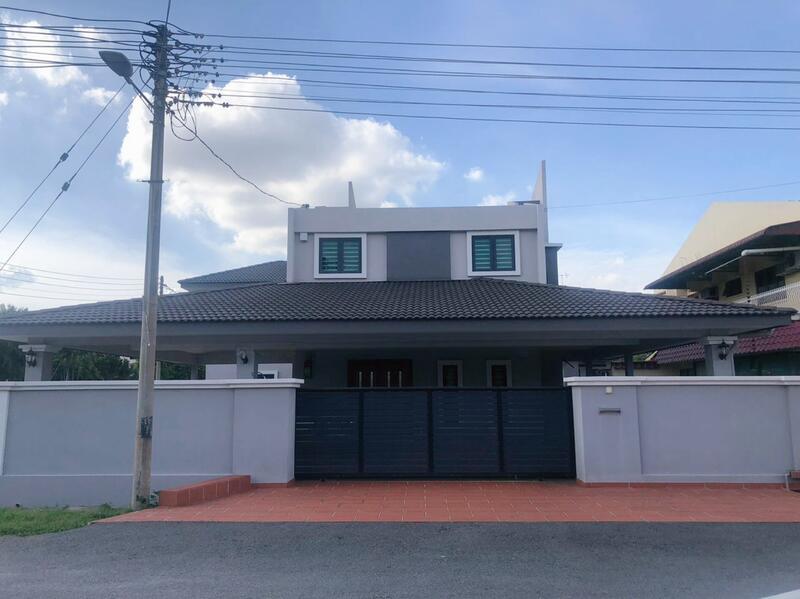 Ipoh Taman Mansion Double Storey Bungalow House - 1