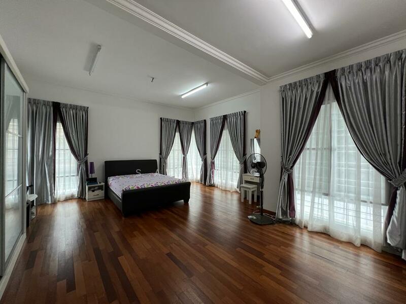 Bandar Tasik Kesuma - 2