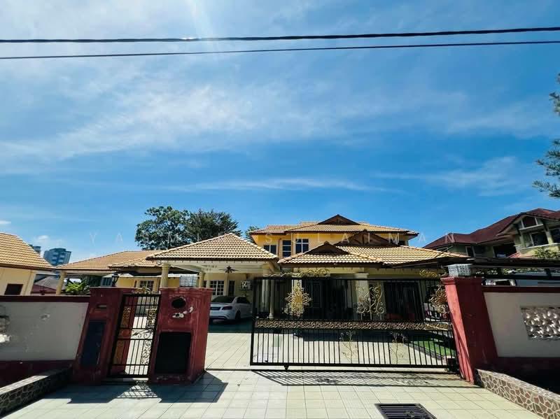 RENOVATED Double Storey Bungalow, Bangi Hills - 1