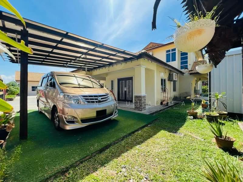 RENOVATED Double Storey Bungalow, Bangi Hills - 4