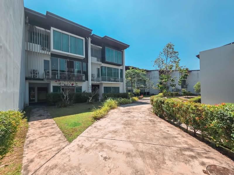 Schumann, Symphony Hills - 3