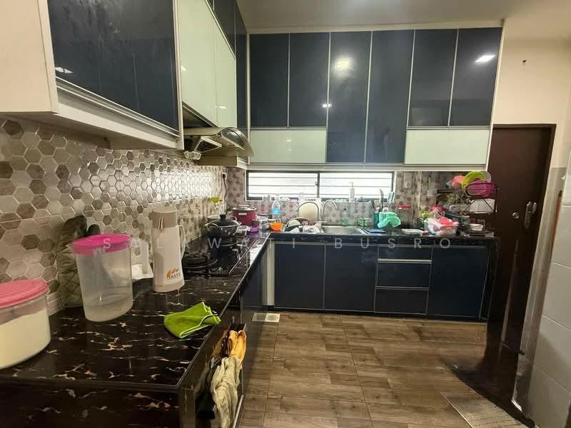 RENOVATED Single Storey Terrace Jalan Kebun Nenas Bandar Putera 2 Klang - 5