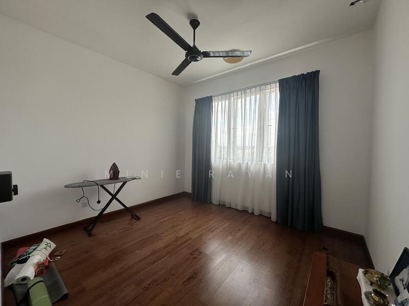 Hampton Residences - 5
