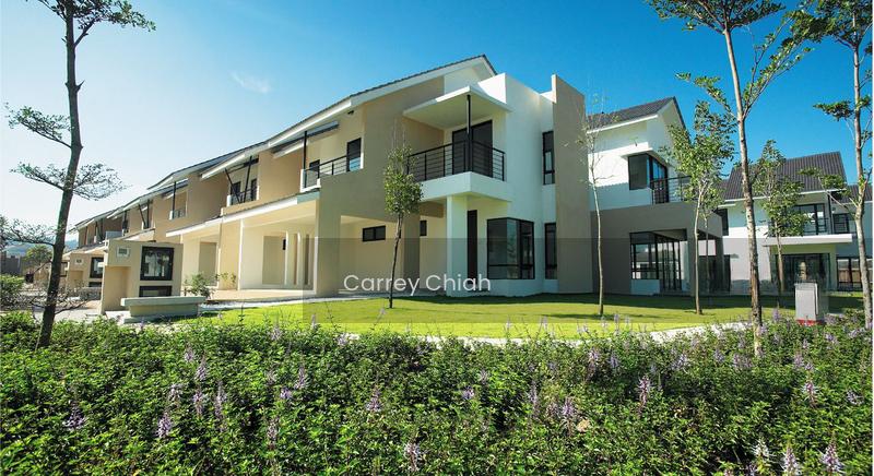 2 storey Corner, Lake Edge Puchong - 1