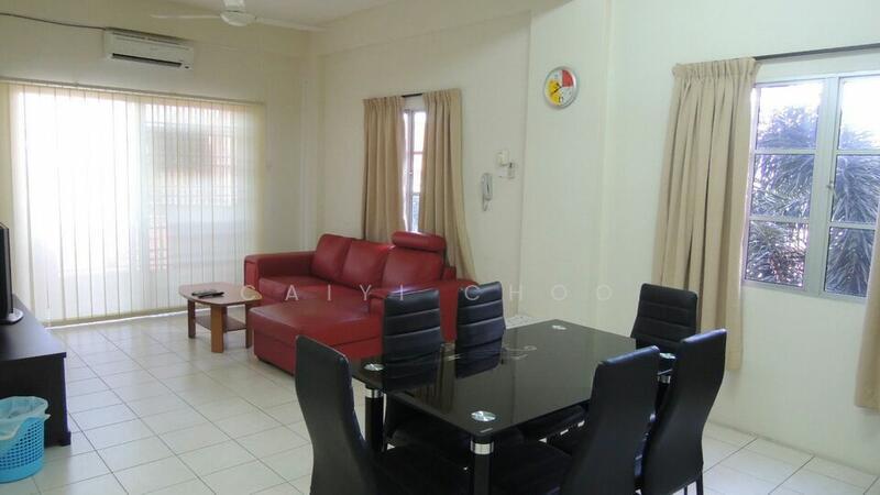 BErCHaM Kiara condo 2nd level to let - 4