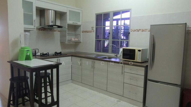 BErCHaM Kiara condo 2nd level to let - 2