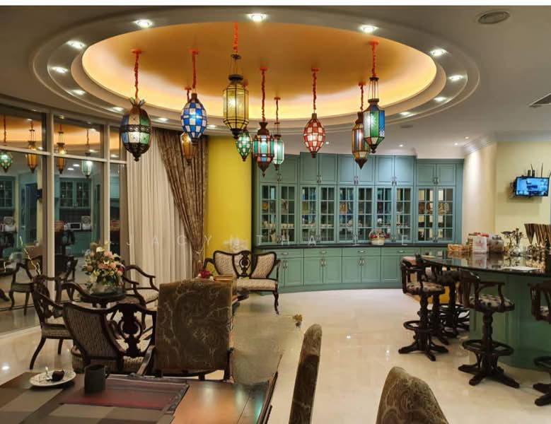 8 Gurney (The Shore Condominium) - 2