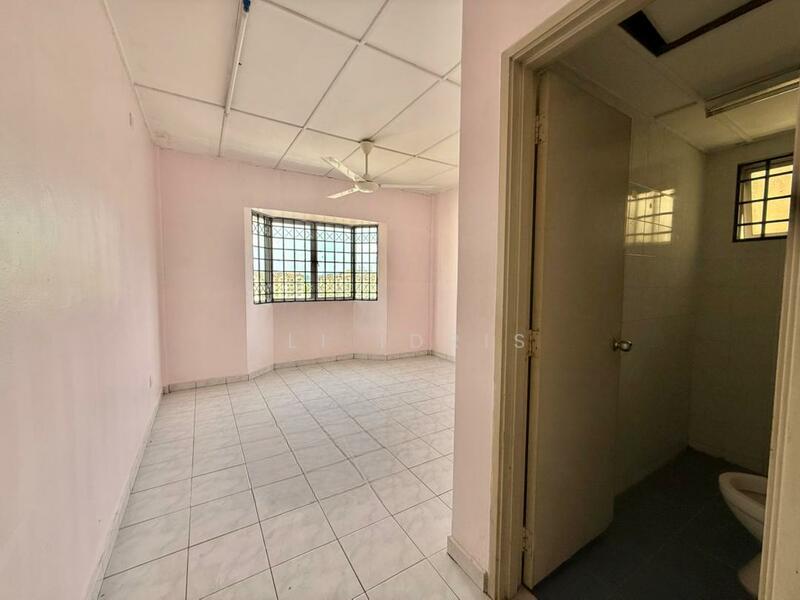 Pangsapuri Subang Suria - 4
