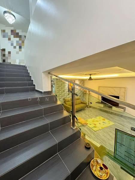 RM750k! 20x65ft! 4R3B! Facing Open Move In Condition Gamelan Bukit Raja Klang 2 Sty Terrace House - 4