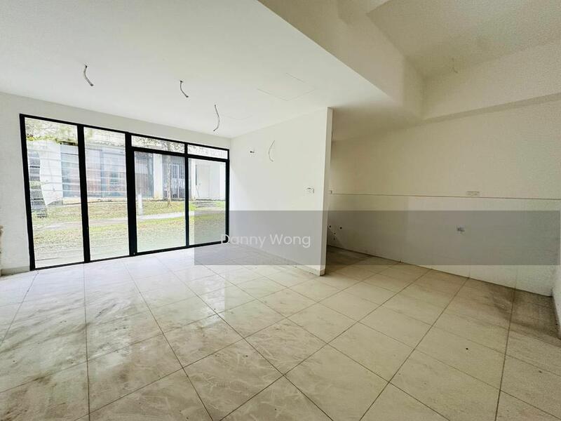 LakeClub Parkhome - 2