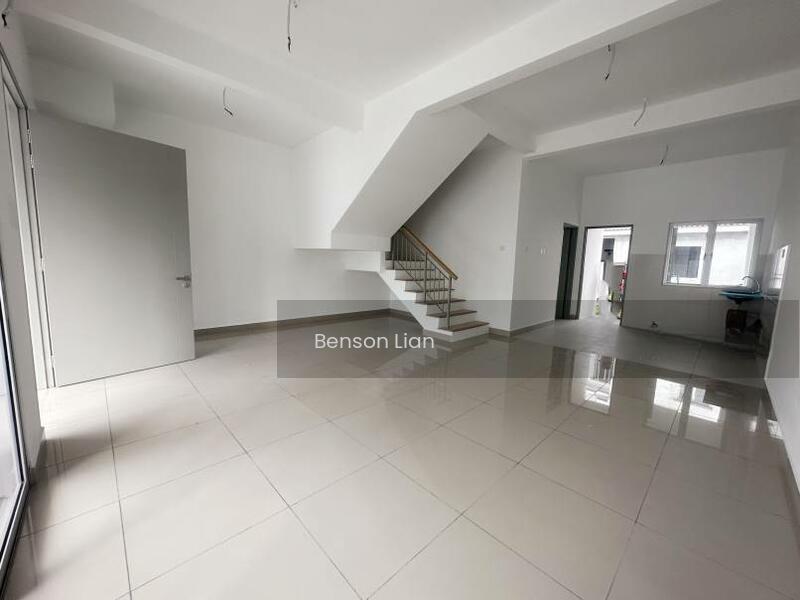 HALYA 2,DAUNAN WORLDWIDE - 2