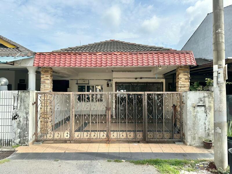 Pinggiran Batu Caves - 1