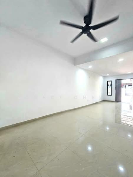 Taman Johor Jaya - 5