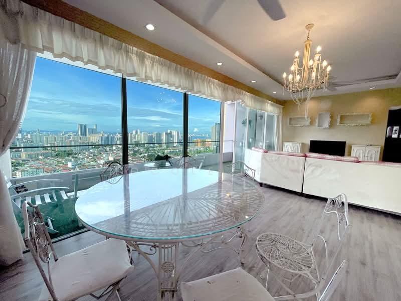 Central Park condominium - 2