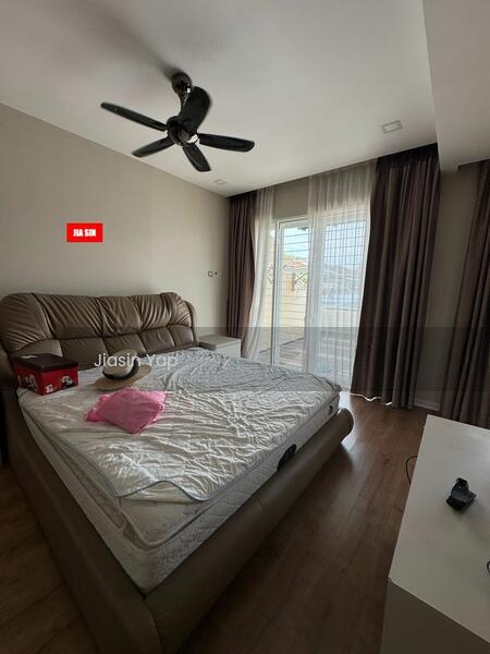 2 Storey Terrace House 3R2B 2,400sqft for SALE @ Sungai Nibong - 5