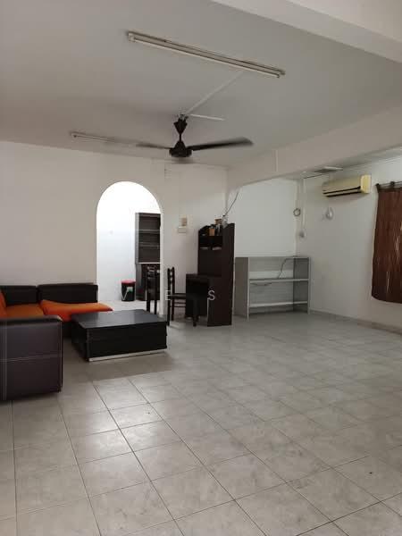 Taman Johor Jaya - 1