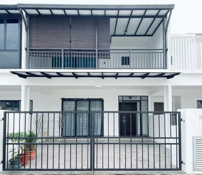 DOUBLE STOREY TERRACE SEJATI LAKESIDE PHASE 1 CYBERJAYA - 1