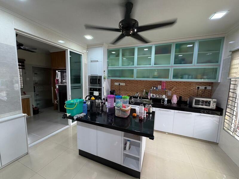 Laman Rimbunan - 4