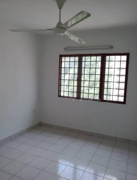 Flora Damansara Apartment - 5