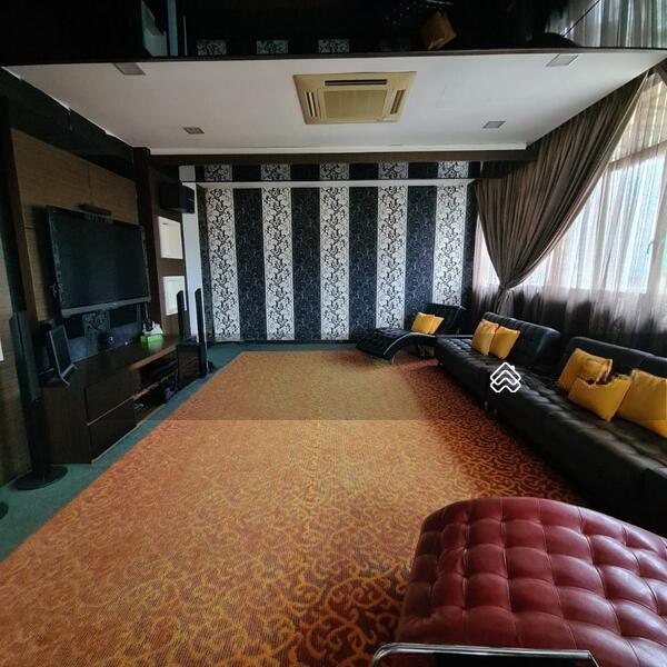 Bungalow at Batu Uban - 3