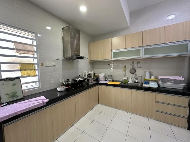 Lahat Double Storey Terrace House Partial Furnished For Sale - 4