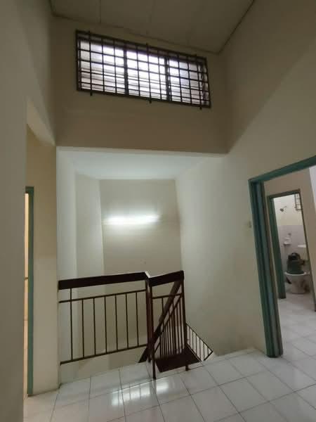 Taman Lestari Putra - 4