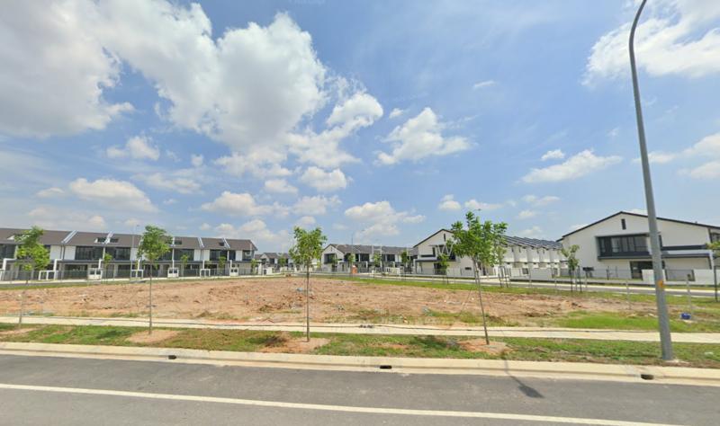 Bandar Bukit Raja : Nadira - 4