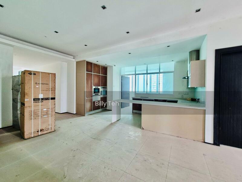 The L.O.O.C Residence - 3