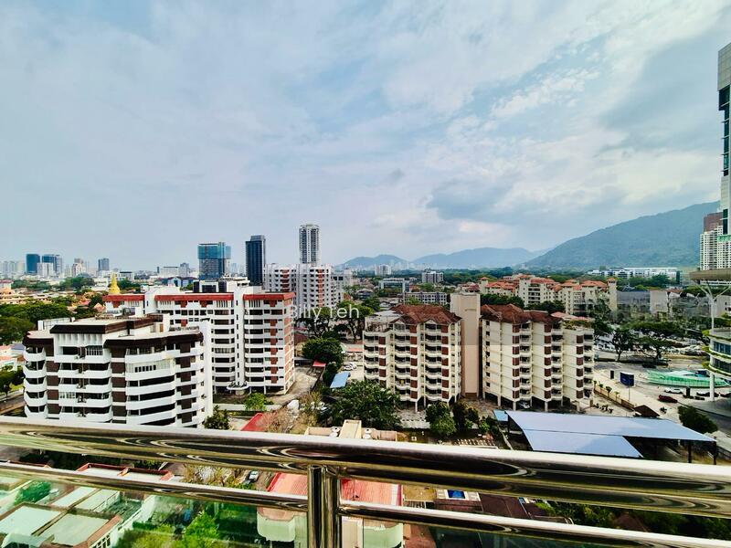 The L.O.O.C Residence - 2