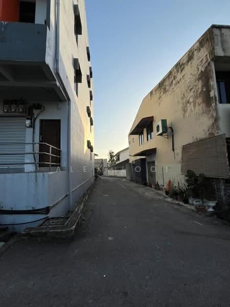 Johor Town Kebun Teh Shop Lot - 5