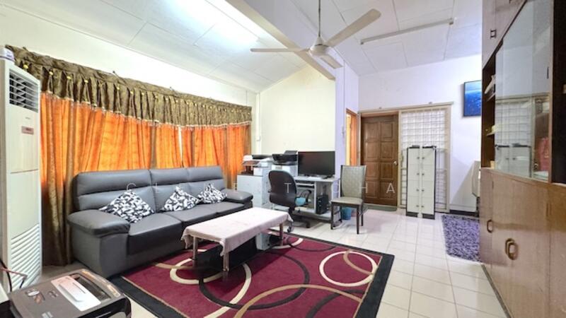 Jalan Gurney - 2