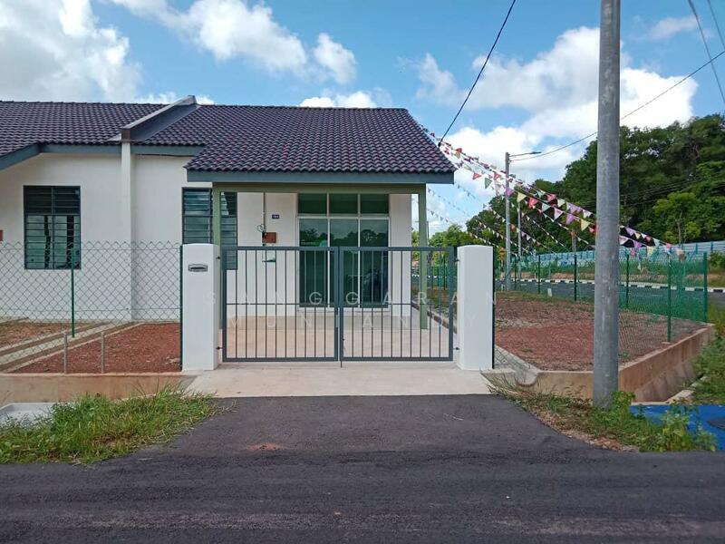 Rumah Teres Setingkat di Bukit Kayu Hitam - 2