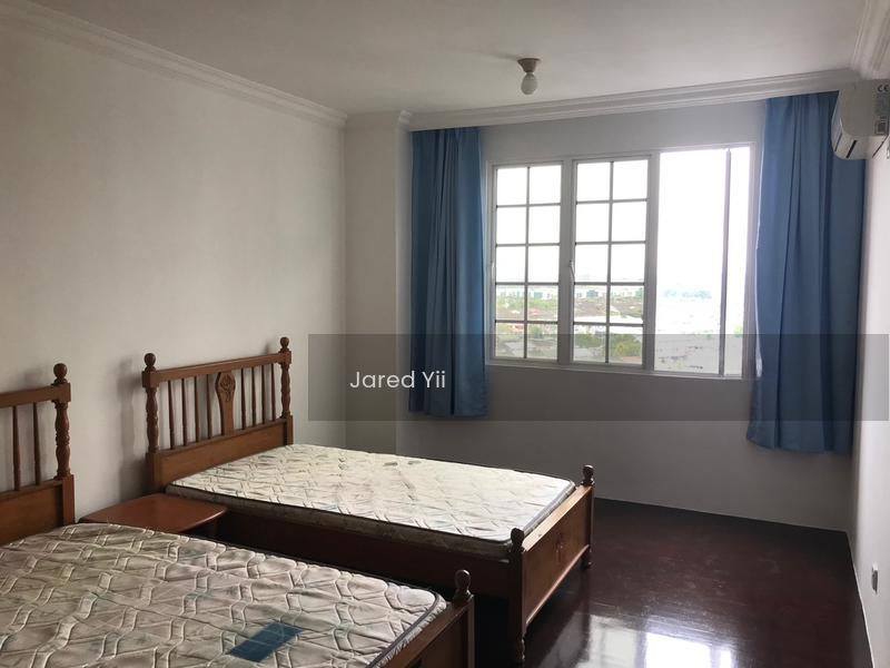 De Summit Condominium - 5