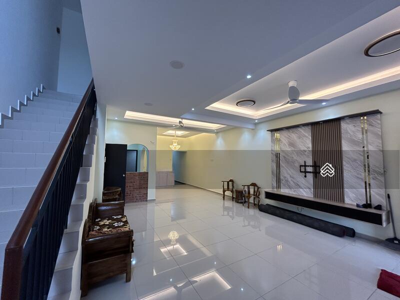 RENO DOUBLE STOREY WOODBURY@MAHKOTA HLLS - 1