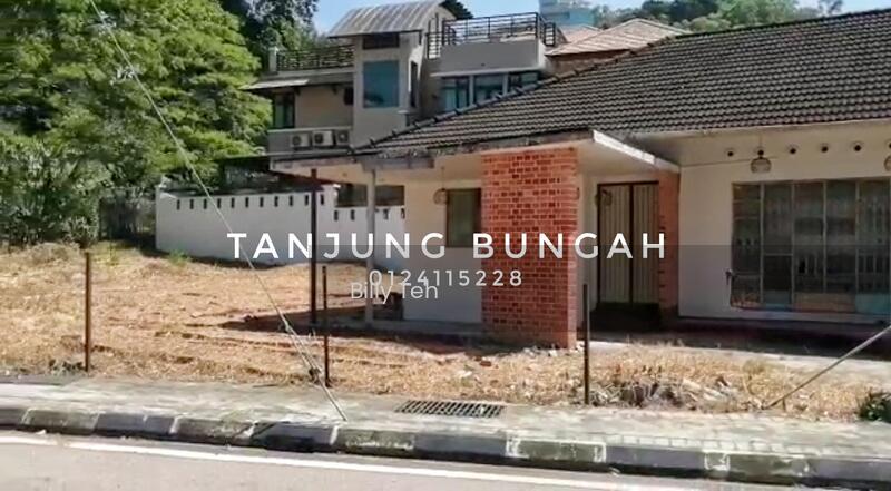 GOOD DEAL GOOD LOCATION AT TANJUNG BUNGAH - 3