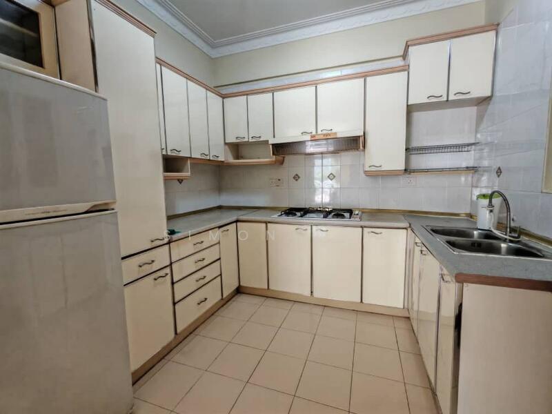 Gold Coast Resort Condominium - 4